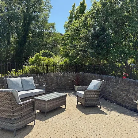 Prázdninový dům 3 Bedroom Townhouse In The Heart Of *